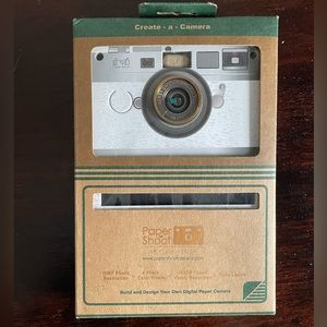 Papershoot Camera NEW in box